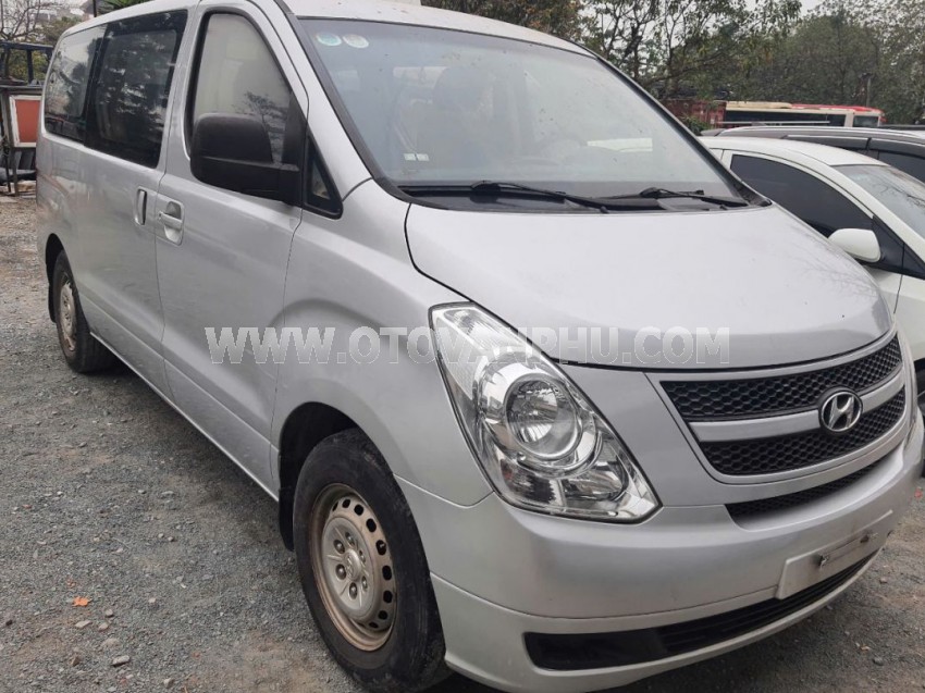 Hyundai Grand Starex 2.5 MT 2008